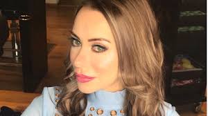 Vip stargast, fotoshootings, werbe / influencer kooperationen, tv dreh & presse. Gina Lisa Lohfink 30 Therapie Vor Dem Dschungelcamp Tv Dschungelcamp Bild De