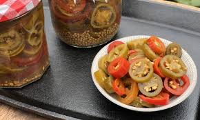 Eingelegte Jalapenos Chilis Selber Einlegen Fingerfood Vegetarisch Rezepte Essen Und Trinken Essen