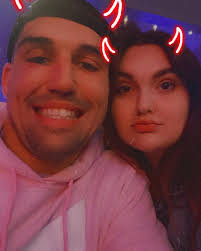 Shawn Gayton's Instagram, Twitter & Facebook