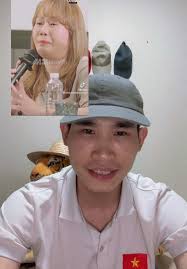 Cap Cut Jack Chụp Ảnh Trước Gương