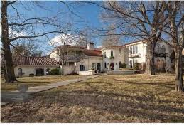 I Ve Always Loved This House Architecturally Wichita Wichita Ks Apartments For Rent