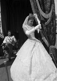 Ein umwerfend romantisches, trägerloses brautkleid nähen in viersen kann hunkemöller. 005 Max Scheler Romy Schneider Venedig 1957 Romy Schneider Schneider Hochzeit