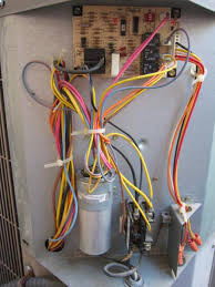 The ac unit's wiring diagram shows that it need a ground to screws into the metal of the ac unit along with the units green wire. Air Conditioner Outside Unit Will Not Power On Doityourself Com Community Forums