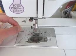 My sewing machine is jammed. How To Use Or Repair An Automatic Needle Threader Feltmagnet