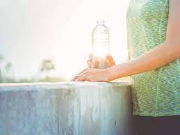 Drinking Water While Standing Why Standing And Drinking Water Is A Bad Habit