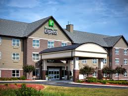 Read hotel reviews and choose the best hotel deal for your stay. Green Bay Hotel Near Resch Center Holiday Inn Express Suites Green Bay East
