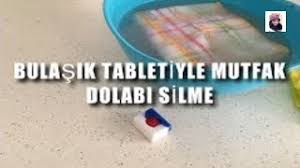 Bulaşık deterjanı ile yaptığınız işlemin aynısını arap sabunu kullanarak yapmanız yeterli olacaktır. Bulasik Tabletiyle Mutfak Dolabi Silme Bulasik Tabletiyle Mutfak Silme Youtube
