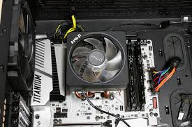 Boxed processor is packaged with wraith prism. Amd Wraith Prism Im Test Ein Boxed Kuhler Der Sich Nicht Verstecken Muss Computerbase