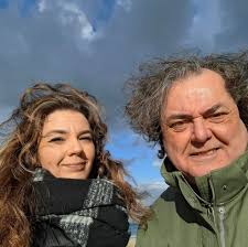 There are drummers and there is Simon Philips👍🏻🥁Look at his set-up and  listen to Mike's Crises track approx 10min in that zone, control and  influence he put into this track, and a