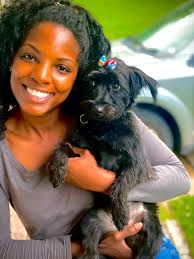 Does anyone remember a woman named Idie Gazelle (May not be correct  spelling)? She lived kattycorner from St Joe School. Was there something  strange about her?