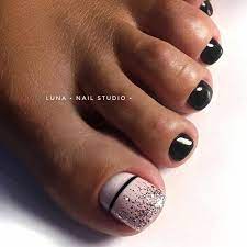 Las niñas deben pintarse las uñas como un juego, como una manera de parecerse a sus madres o a sus personas importantes mayores, y aquí en este blog las uñas de los pies tambien se embellecen y mas en verano o primavera en donde están mas expuestas. 220 Ideas De Unas Para Pies En 2021 Disenos De Unas Pies Arte De Unas De Pies Unas Pies Decoracion