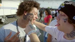 Ist alles nur passiert, denn wir war'n so verliebt. Die 1 000 Radikalsten Gesichtstattoos Der Rapgeschichte 1 Bis 10