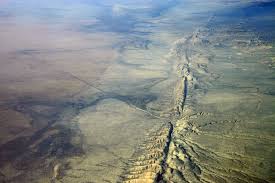 New analysis reveals large-scale motion around San Andreas Fault System |  SOEST