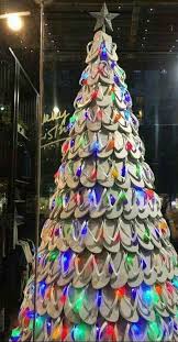 Pin By Lil Of This Lots Of That On Places Florida Paradise Living Unusual Christmas Trees Christmas Tree Decorating Themes Florida Christmas Updated daily, for more funny memes check our homepage. unusual christmas trees christmas tree
