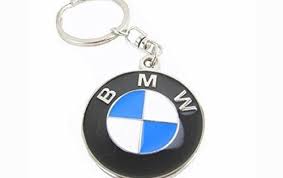 Bmw Porte Cles Finition En Metal Chrome Avec Logo Bmw Cet Article Bmw Porte Cles Est Apparu En Premier Sur 123cadeau Car Keychain Car Accessories Bmw Key