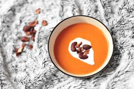 Recette D Un Veloute De Patates Douces Lait De Coco Et Noix De Cajou Food Recipe Alimentation Noix De Cajou Patates