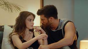 Can yaman türk dizi, sinema ve reklam oyuncusudur. Bay Yanlis Oyunculari Kimler Can Yaman In Yeni Dizisinde Kimler Oynuyor Hangi Kanalda Saat Kacta