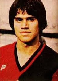 ARTURO MAGAÑA EXTREMO DERECHO-. 1976-82