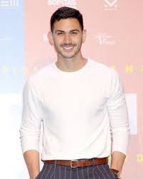 Alejandro speitzer (culiacán, may 31, 1995) is a mexican television, theatre and film actor. Alejandro Speitzer El Club Wiki Fandom