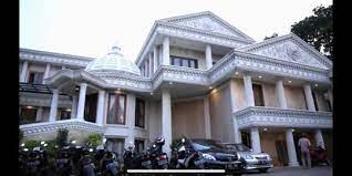 Rumah artis indonesia yang mewah dan mahal merupakan hal biasa. 6 Rumah Artis Indonesia Super Mewah Seharga Puluhan Miliar Merdeka Com