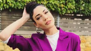 Η σπάνια φωτογραφία με την κόρη τους. To Idiaitero Hair Look Ths Hbhs Adamoy Binteo I Love Style
