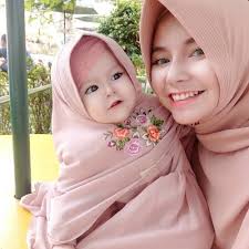 Ss kemeja kartun putih soldier wanita murah simple elegan modis modern trendy bear lucu imut cewek gaul cantik casual sporty formal. Memperkenalkan Ajaran Agama Dari Kecil Dengan 10 Jilbab Bayi Imut Dan Cantik