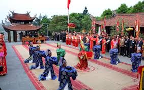 Bạn có thể mua ở bất kỳ đâu trên đường đi. Thá» Cung Vua Hung Phong Tá»¥c Ä'áº¹p Cá»§a NgÆ°á»i Viá»‡t Baotintuc Vn