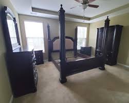 Rooms to go white king bedroom sets. Rooms To Go King Bedroom Suite John T Henry Auction Co
