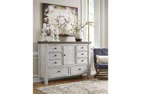 Concise avalanche beacons reviews tailored to your needs. Havalance Queen Poster Bed With 2 Storage Drawers With Dresser Ashley Furniture Homestore