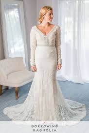 Berta Bridal 15 107 Street Size 6 Rent This Long Sleeve Berta Bridal Weddin Wedding Dress Long Sleeve Rental Wedding Dresses Long Sleeve Wedding Dress Lace