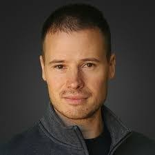 Tim Wingert's Instagram, Twitter & Facebook