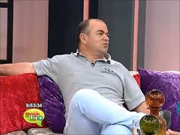 Diego león protagonizó el papel de cusumbo, un niño sin hogar que vivía una serie de aventuras del guionista efraín arce aragón que durante siete años fue uno de los programas más vistos de la televisión colombiana. Cusumbo Y Una Obra Para Ver Con Los Sentidos Youtube