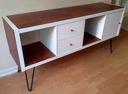 La série kallax d'ikea (anciennement expedit), également appelée l'étagère ikea ou l'étagère cube, est depuis longtemps un pilier. Un Buffet Kallax Annees 50 70 Meuble Kallax Ikea Ikea Meuble Kallax