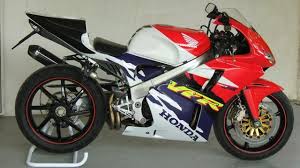 Harga motor baru dengan berbagai varian harga yang dapat anda dapatkan dengan harga yang sangat menakjubkan murah dan hingga harga yang cukup tinggi. 5 Motor Sport Bekas Murah Meriah Otomotif Liputan6 Com