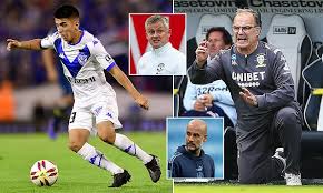 Velez'de oynayan 2001 doğumlu arjantinli futbolcu. Manchester United And Manchester City Target Thiago Almada Keen On Leeds Move Daily Mail Online