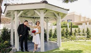 Design the ultimate vegas wedding experience! Perfect Weddings Abroad Affordable And Elegant Vegas Weddings