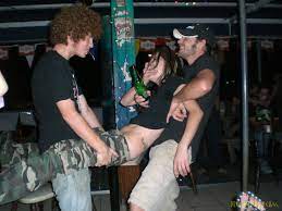 レイプされても自業自得レベルの泥酔素人娘のエロ画像30枚 - 1230 - ３次エロ画像 - エロ画像