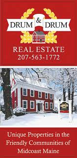 Sadie Knight blocks Lillian Labrie. (Paula Roberts photo)