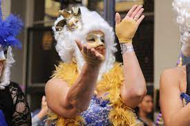 A french catholic tradition, and now america's version of carnival, mardi gras is one part masquerade ball, one part parade, and one part pub crawl. How To Dress For Mardi Gras