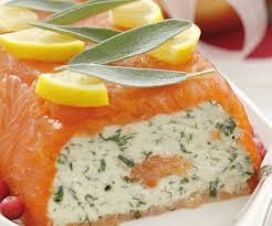 Raucherlachsterrine Mit Krauterfrischkase Rezept Rezepte Lachsterrine Geraucherter Lachs