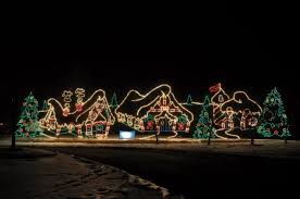 The Christmas Lights Road Trip Through Ohio That Will Take You To 9 Magical Displays Holiday Lights Display Christmas Light Displays Holiday Lights