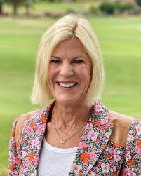 Courtney Lebeau's Instagram, Twitter & Facebook