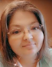 Leanna Estrada's Instagram, Twitter & Facebook