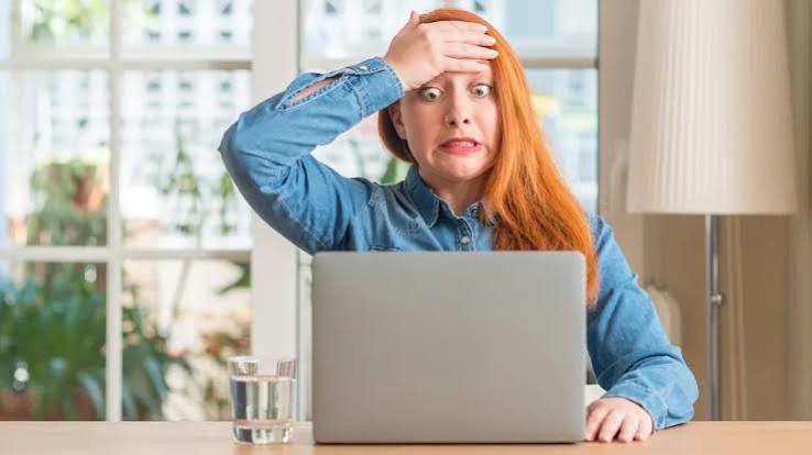 25 Bad Habits You Must Avoid If You're Trying To Save Money