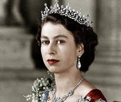 Read about her life story from a young princess to head of the british state and commonwealth. Konigin Elizabeth Ii Bio Kinder Ehemann Schwester Vater Mutter Fakten