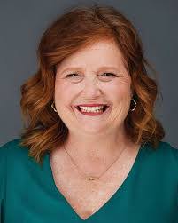 Julie Lemke's Instagram, Twitter & Facebook