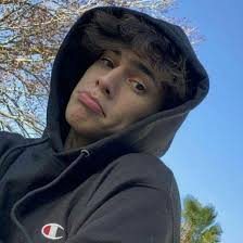 Author Sierra Bennett (authorsierrabennett)