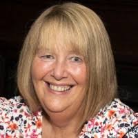 100+ perfiles de «Elspeth»