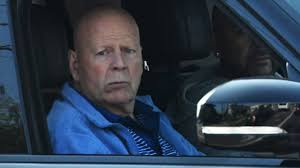 Could you imagine what it must be like for Bruce Willis' family to make the  difficult decision to move him into a separate house? I wonder how they're  all coping with his