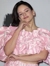 ¡crea diseños divertidos haciendo manicuras. Unas Postizas Pasos Para Hacerte Una Manicura De Resina